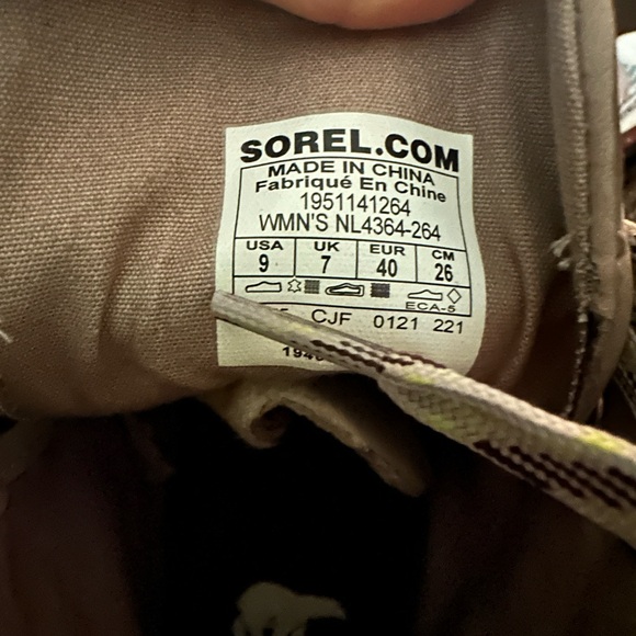 Sorel Women's Joan of Arctic Wedge III Lexie Booties - Picture 6 of 6